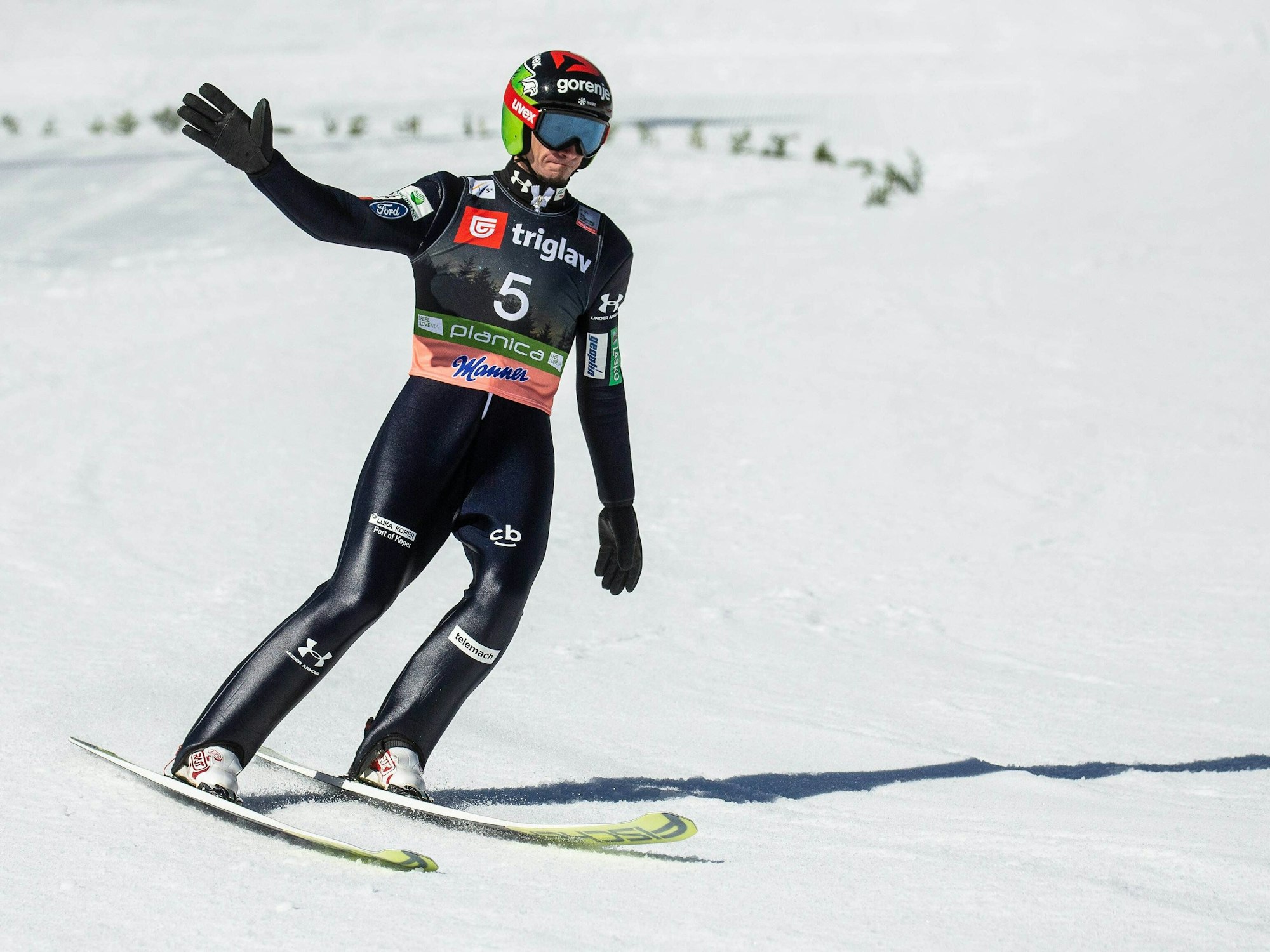 Skispringer Robert Kranjec beim Weltcup in Slowenien.