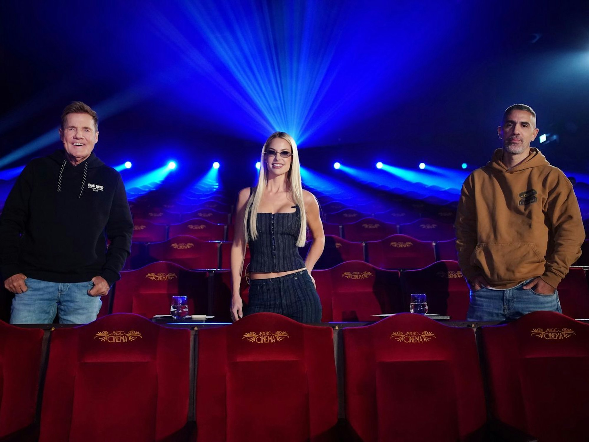 „Ich erwarte Gänsehaut Das Ziel ist immer Gänsehaut.“ Dieter Bohlen (links) und seine Jurykollegen Isi Glück und Bushido siebten knallhart aus. (Bild: RTL/Stefan Gregorowius)