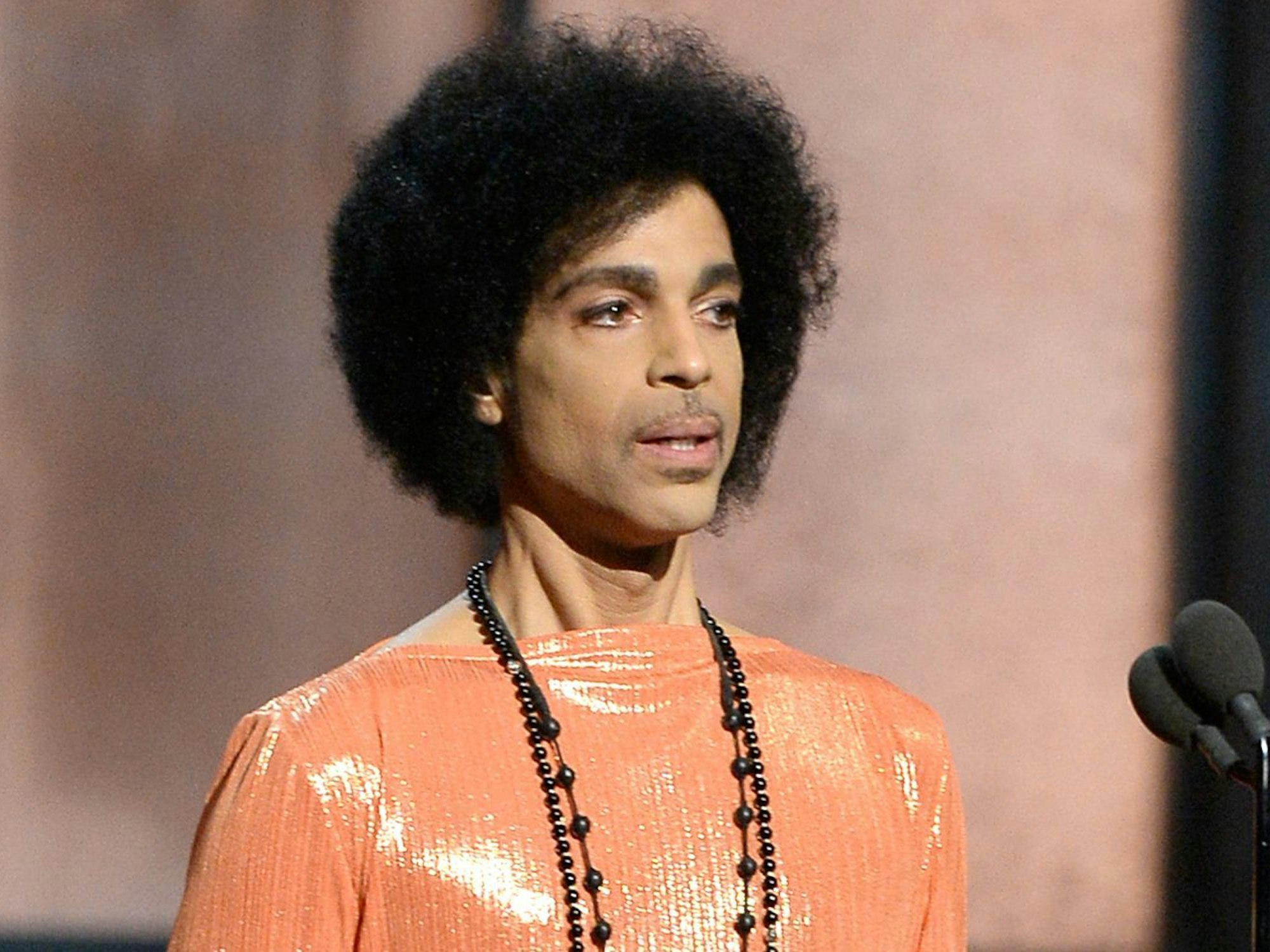 Er nahm wohl die falschen Schmerzmittel: Der Tod von Prince war ein Unfall, der allerdings eine Vorgeschichte hatte. (Bild: Kevork Djansezian/Getty Images)