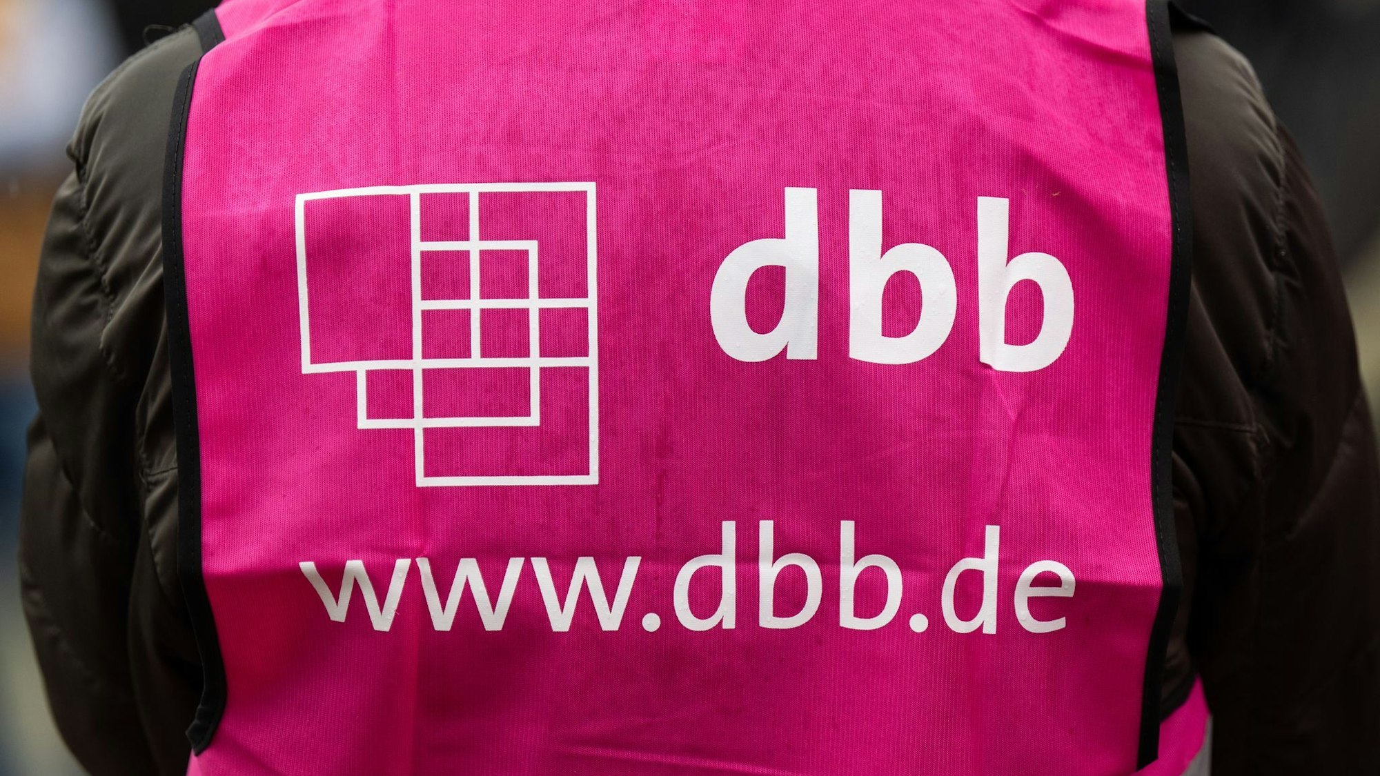 dbb Beamtenbund und Tarifunion
