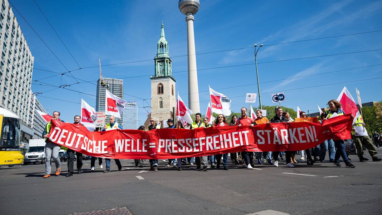 Demonstration Aktionsbündnis Deutsche Welle
