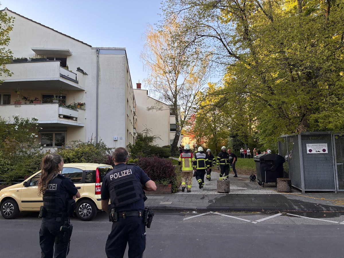 In Köln-Longerich kam es in einem Mehrfamilienhaus zu einem Brand.