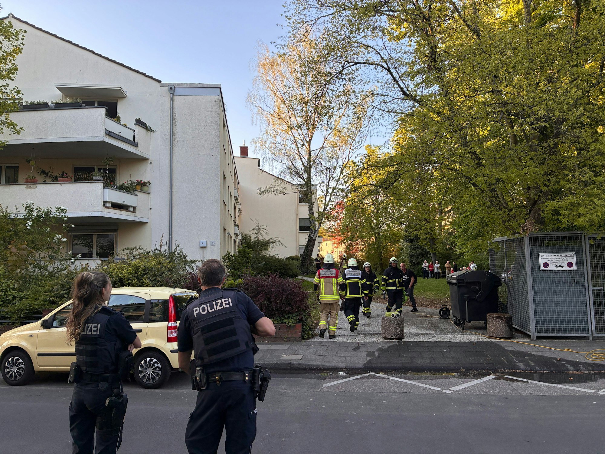 In Köln-Longerich kam es in einem Mehrfamilienhaus zu einem Brand.