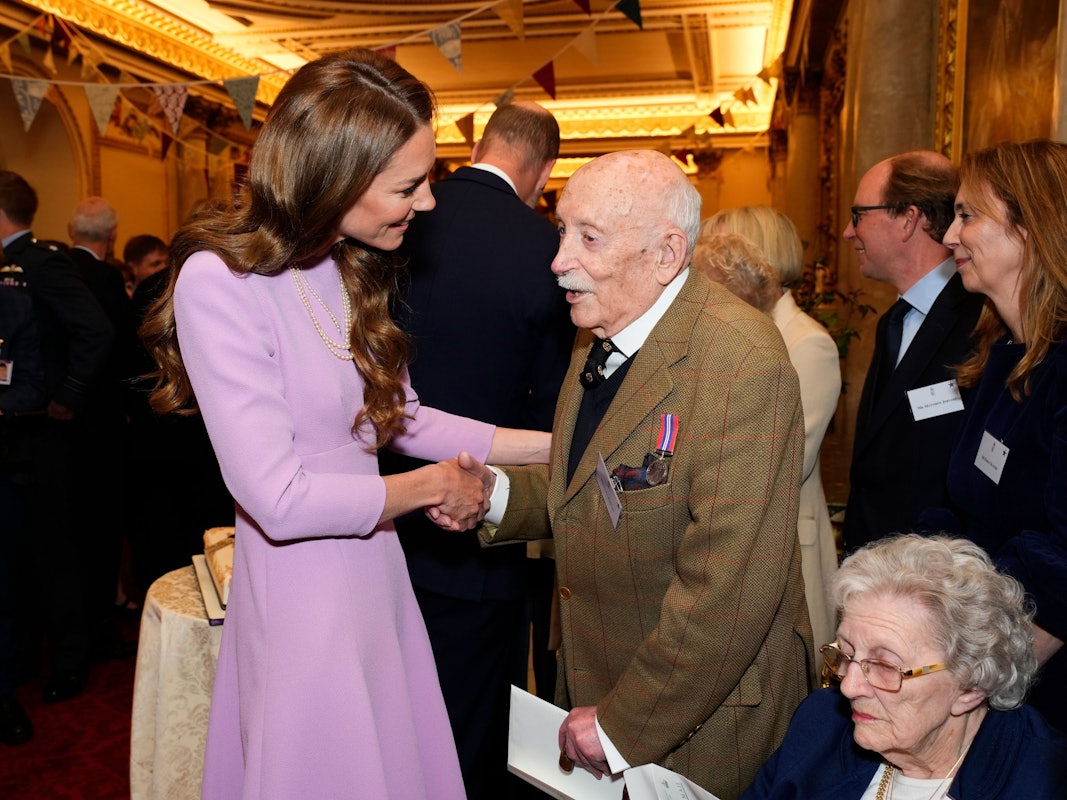 Prinzessin Kate während eines Empfangs im Buckingham Palace, London, zur Feier des 100. Geburtstages von Königin Elisabeth II.