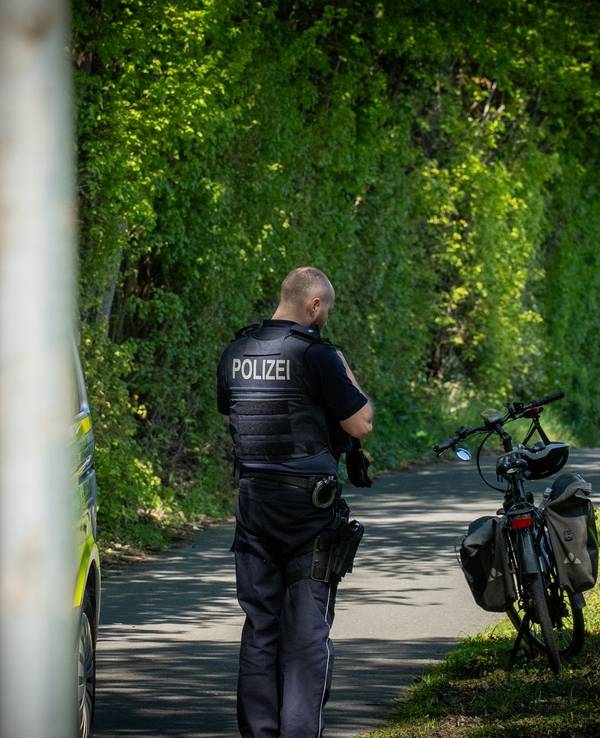 Senior greift bei Streit ein - mit Messer verletzt