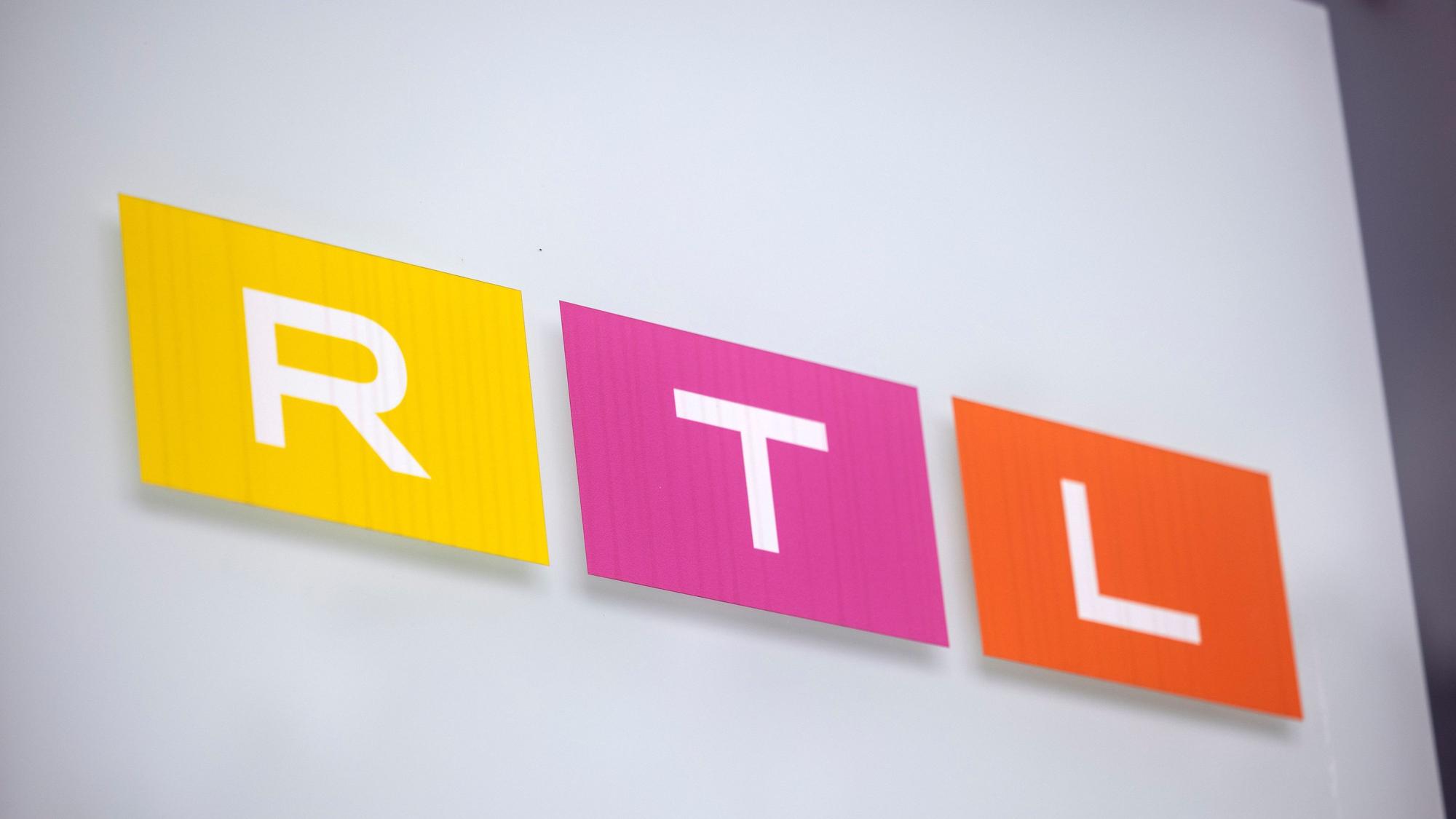 Die EU-Kommission hat RTL grünes Licht für die Übernahme von Sky gegeben.