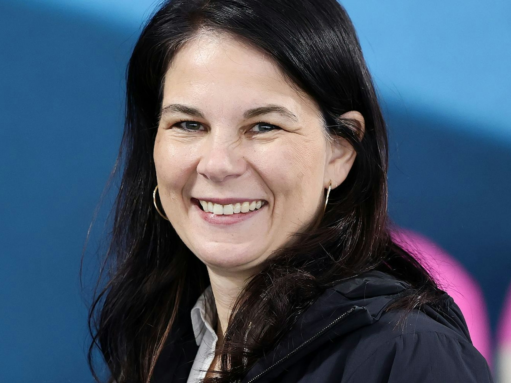 Annalena Baerbock war zu Gast bei US-Talker Jon Stewart. (Bild: 2026 Getty Images/Andreas Rentz)