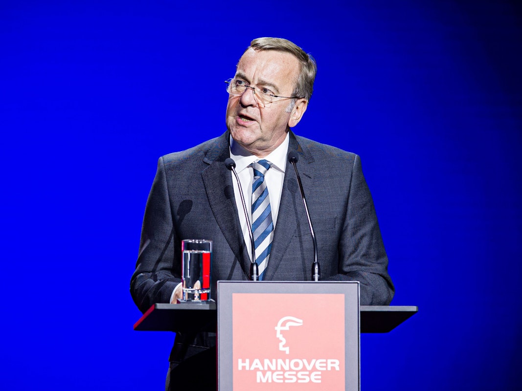 Verteidigungsminister Boris Pistorius (SPD hält auf der Hannover Messe einen Vortrag.