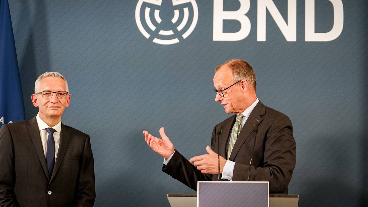 Kanzler Merz mit BND-Präsident Jäger