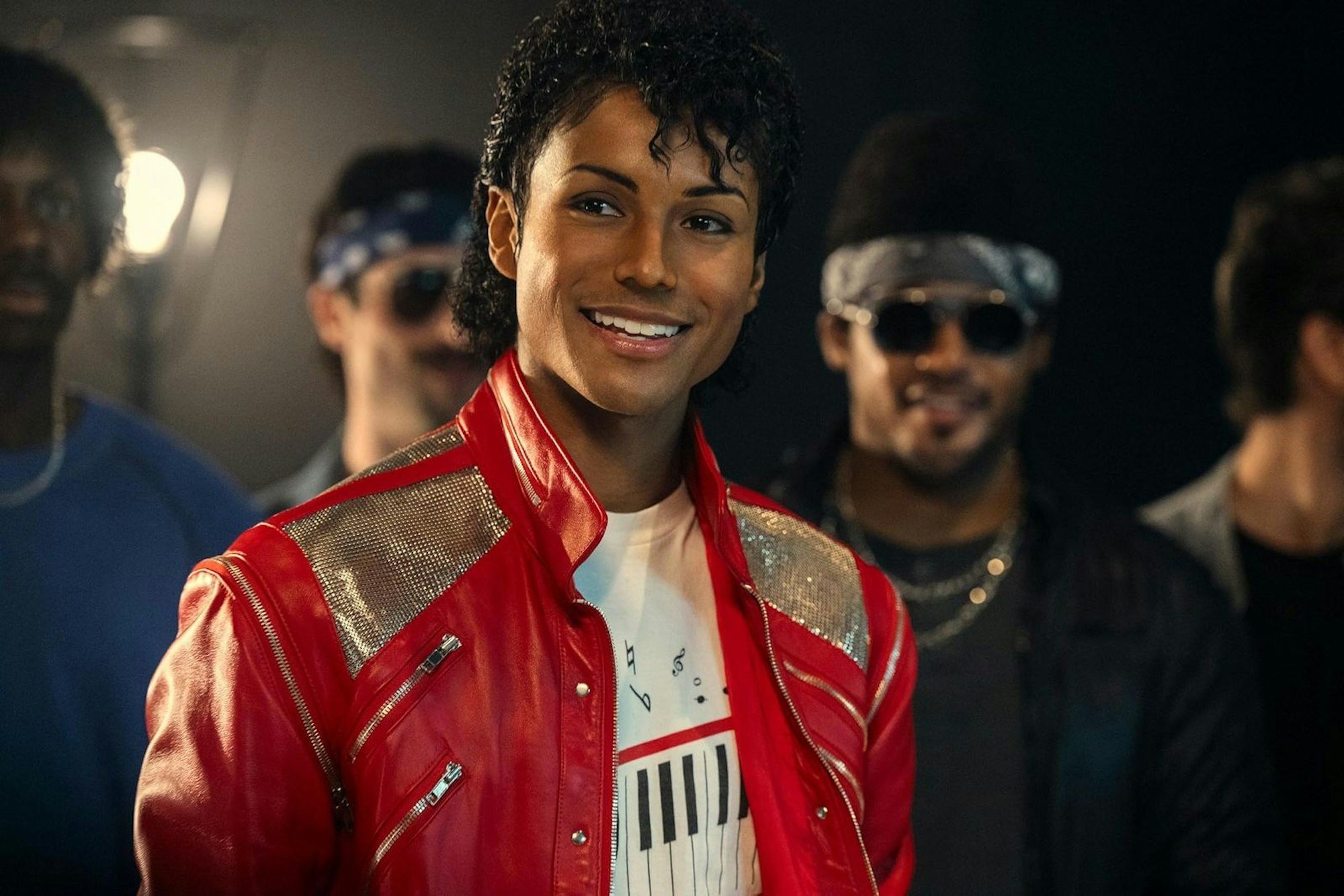 Während das Biopic „Michael“ die Kritiker spaltet, überzeugt Jaafar Jackson als Pop-Legende Michael Jackson. (Bild: Universal Pictures)
