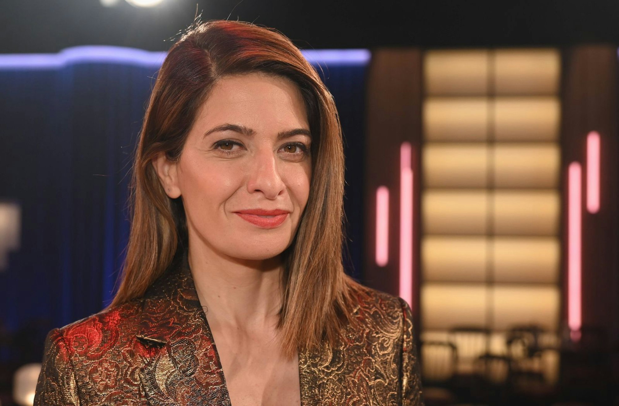 Linda Zervakis moderiert die diesjährige Verleihung des Grimme-Preises.
(Bild: IMAGO / Horst Galuschka)