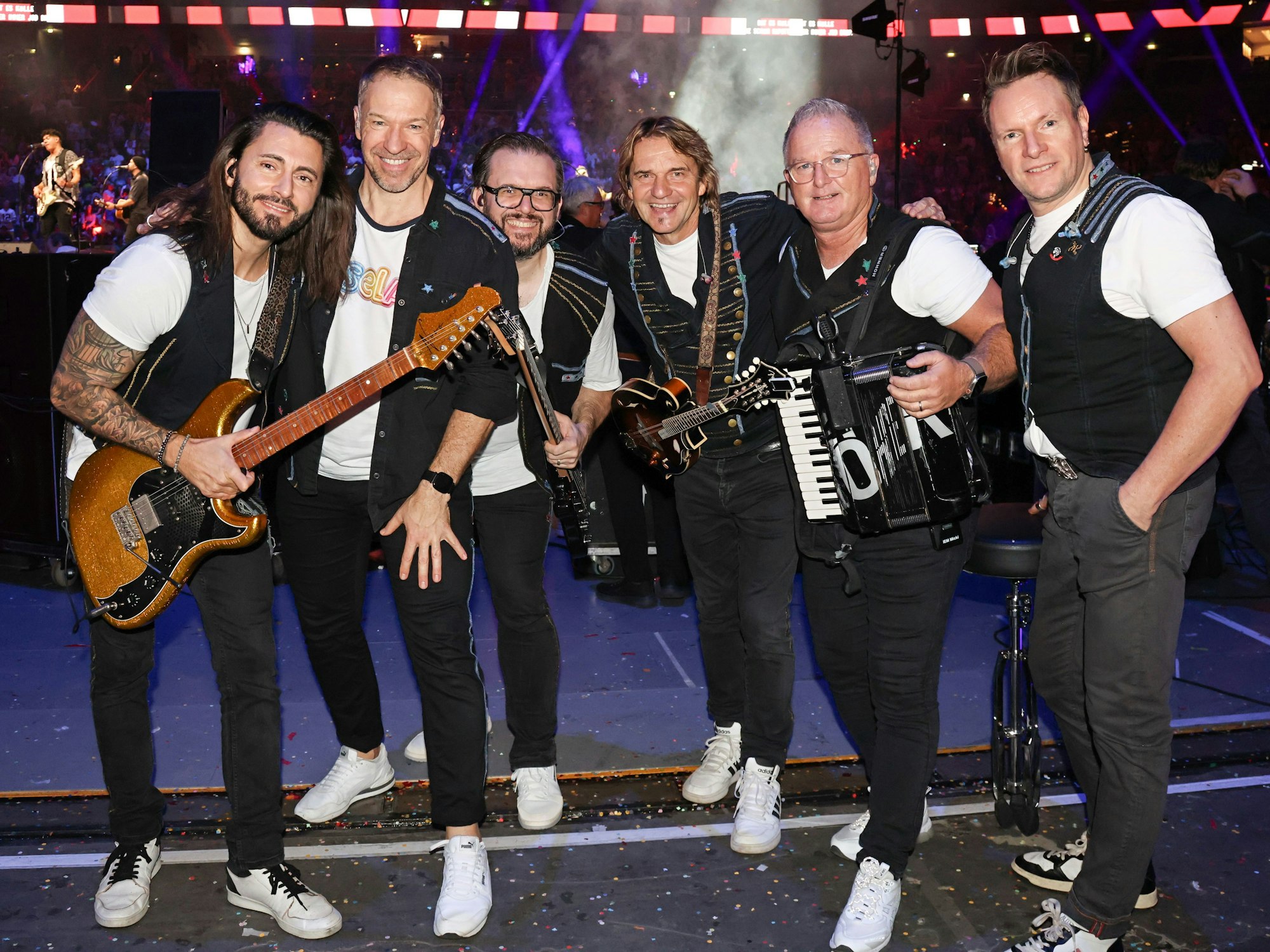 Gruppenfoto der Höhner vor dem Auftritt.