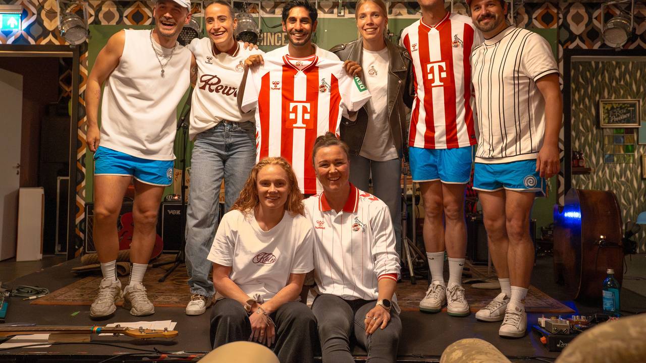 Die FC-Frauen besuchten Planeschmalöör beim Konzert.