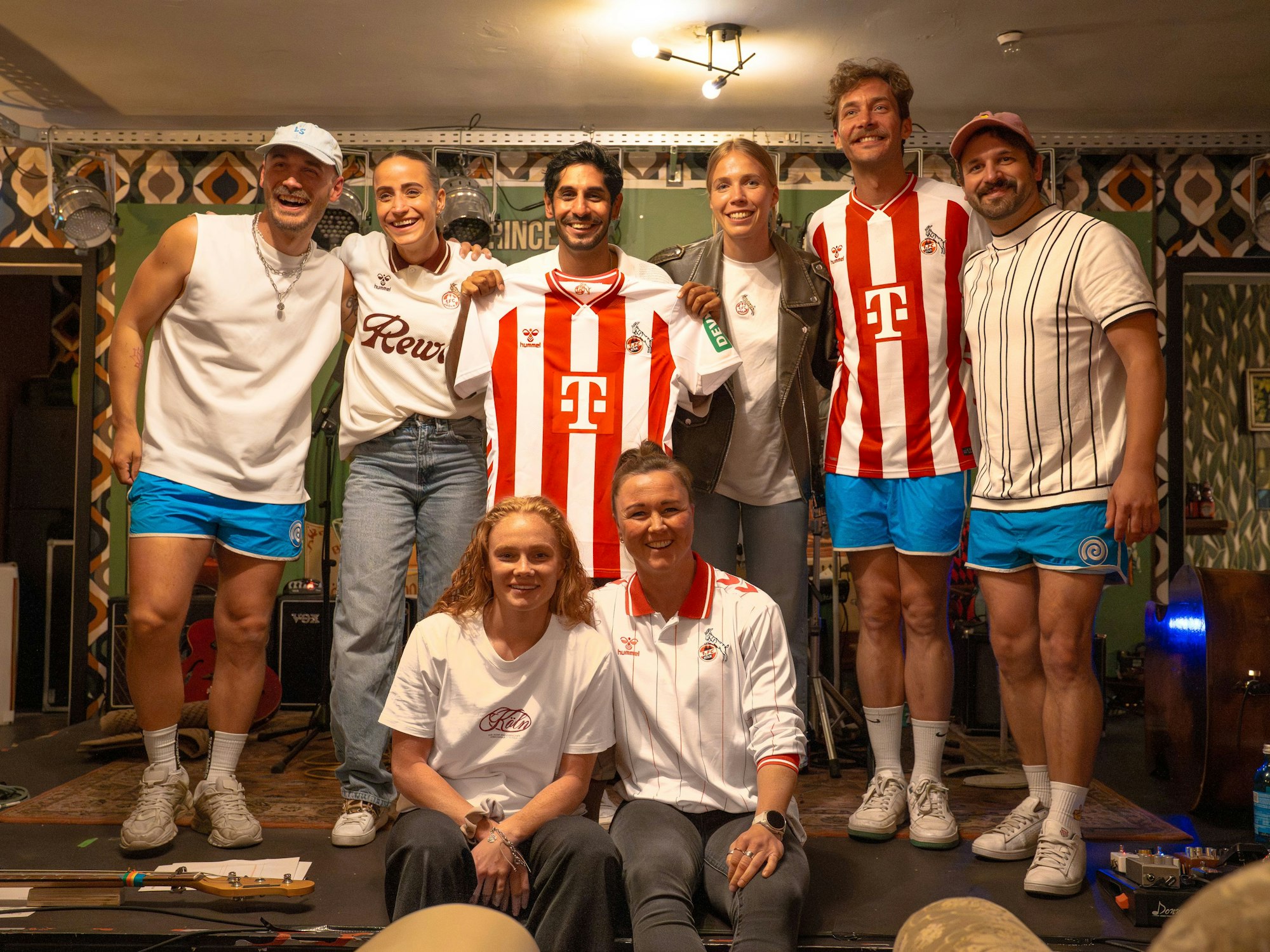 Die FC-Frauen besuchten Planeschmalöör beim Konzert.