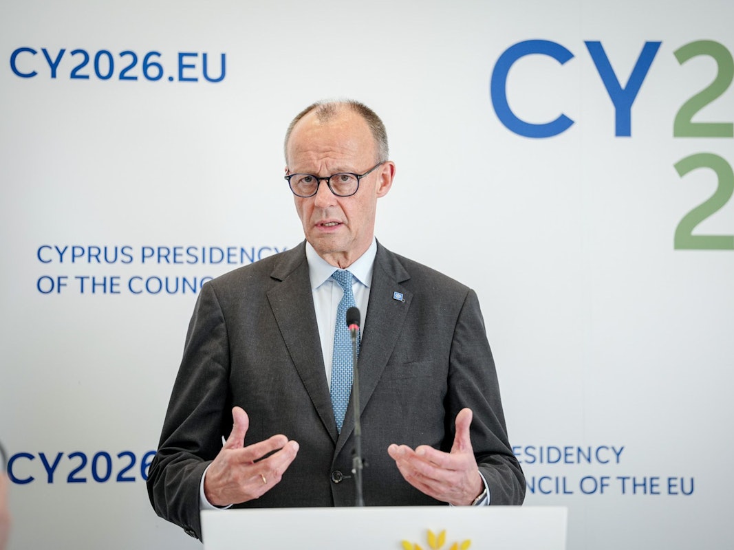 Bundeskanzler Friedrich Merz (CDU) gibt beim informellen Treffen der Staats- und Regierungschefs der EU-Staaten eine Pressekonferenz.