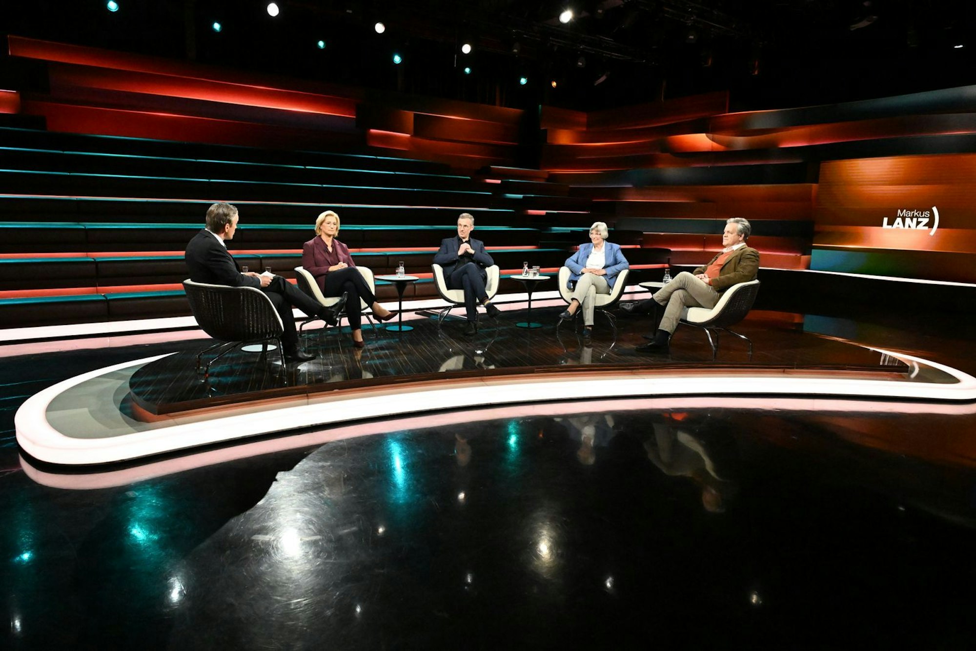 Bei „Markus Lanz“ analysierten die Gäste unter anderem das Ringen von Schwarz-Rot um die künftige Sozial- und Steuerpolitik. (Bild: ZDF / Cornelia Lehmann)