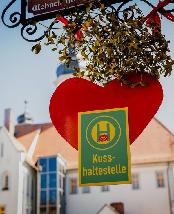 Eine Haltestelle zum Küssen in Eisenberg