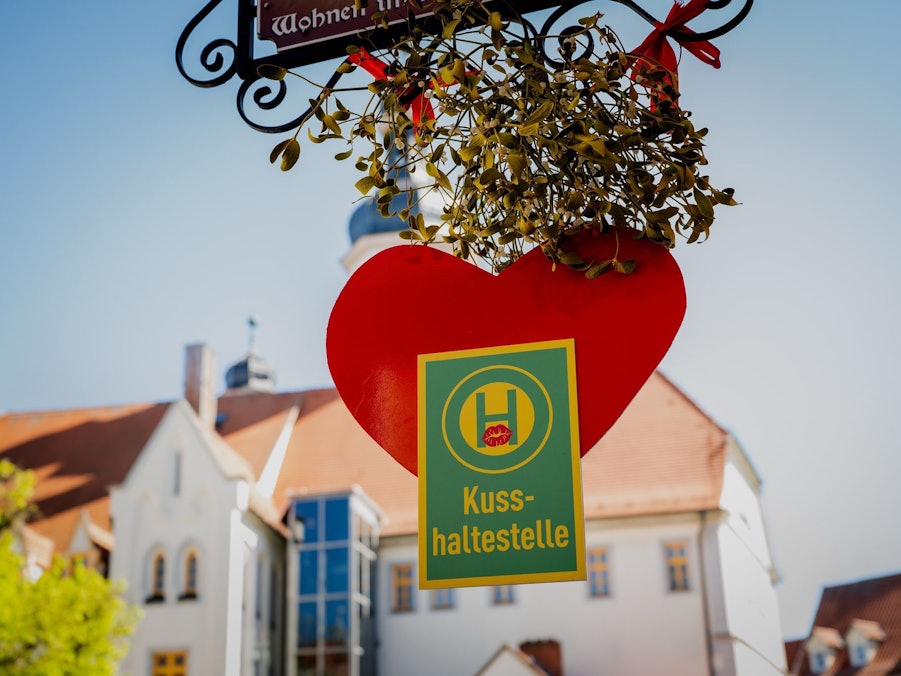 Eine Haltestelle zum Küssen in Eisenberg