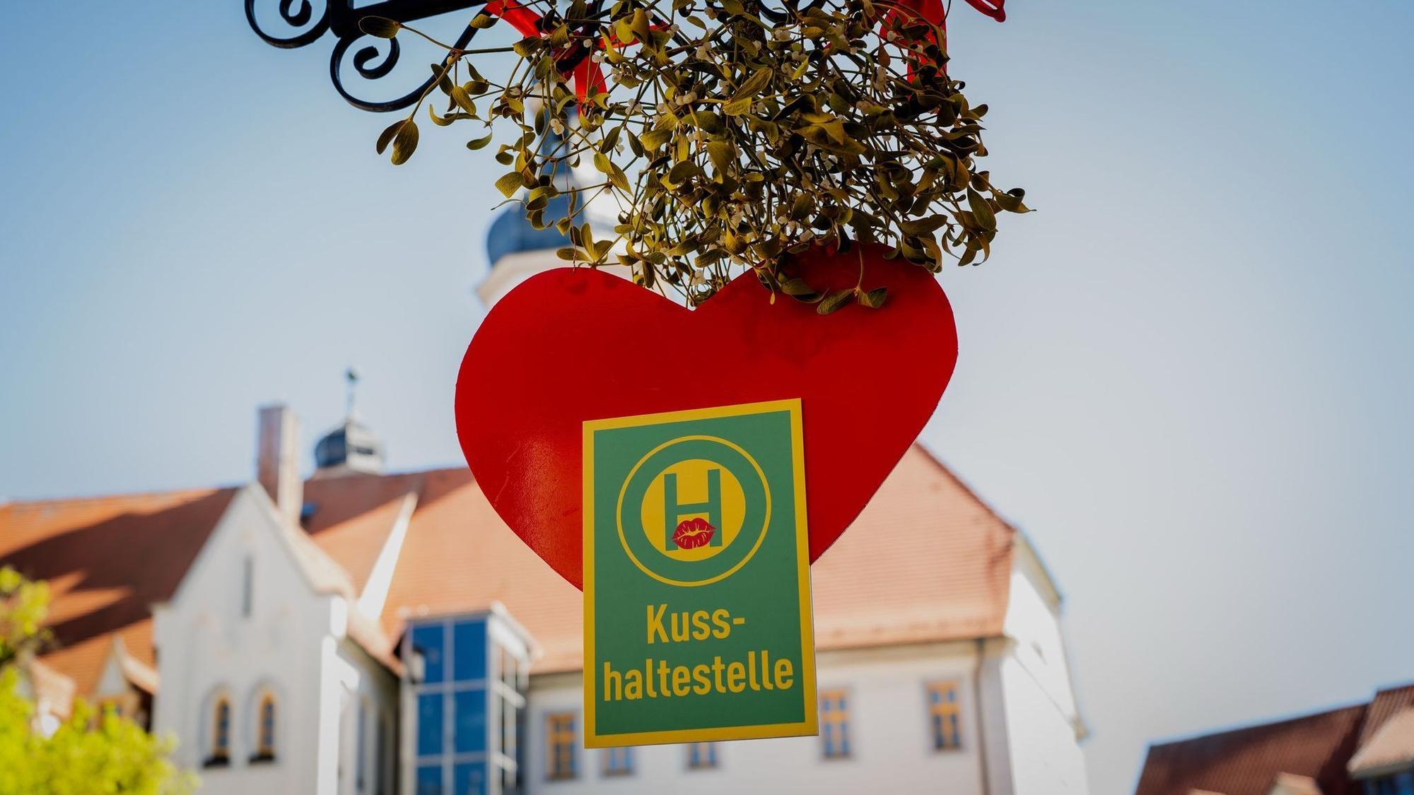 Eine Haltestelle zum Küssen in Eisenberg