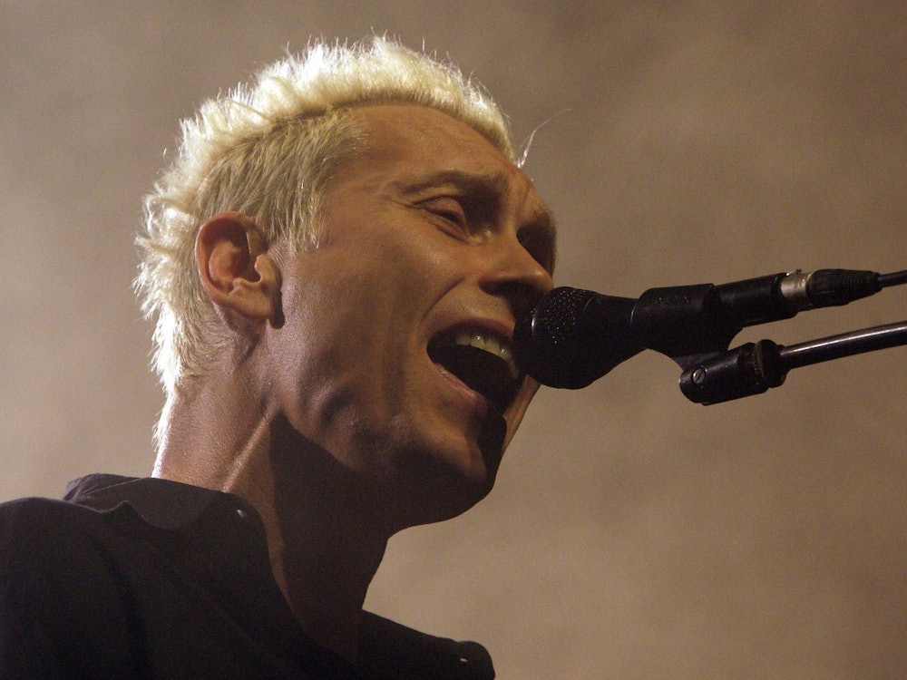 Ärzte-Sänger Farin Urlaub hat sein erstes Soloalbum seit zwölf Jahren angekündigt, die erste Single heißt „Happy 2bD“. (Bild: IMAGO/Martin Winter)