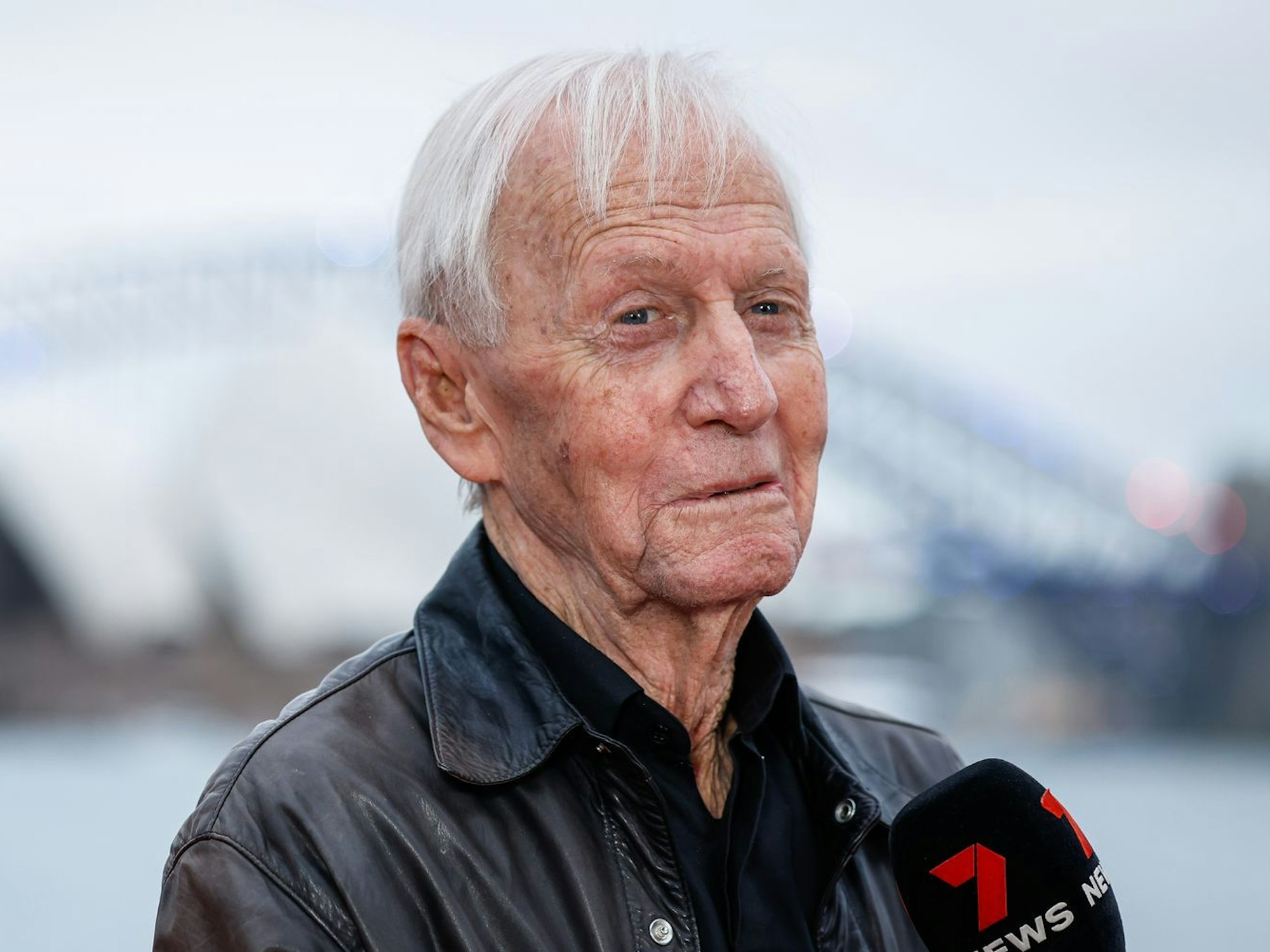 Auch mit inzwischen 86 ist Paul Hogan in seiner Heimat Australien immer noch ein Superstar. (Bild: Hanna Lassen/Getty Images)