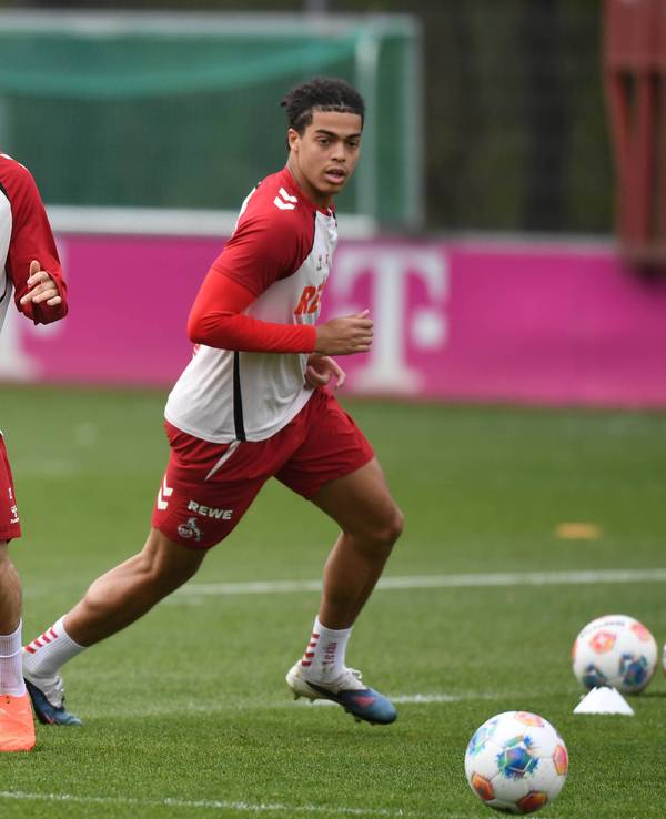 Felipe Chavez und Jahmai Simpson-Pusey im FC-Training.