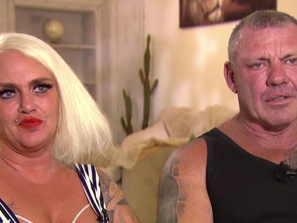 Andreas sieht schwarz, Caro bleibt gelassen. (Bild: VOX)