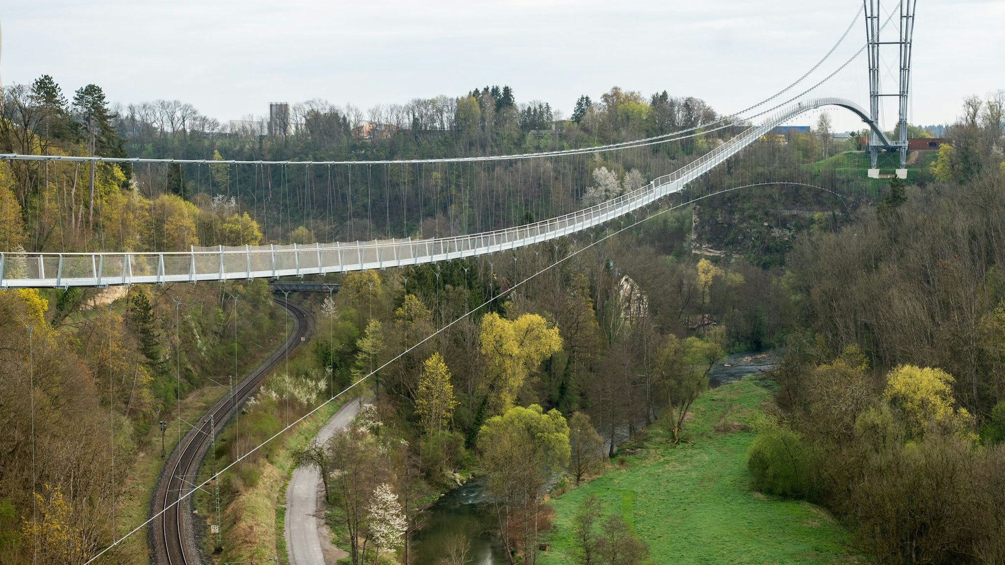 Fußgängerhängebrücke «Neckarline» in Rottweil