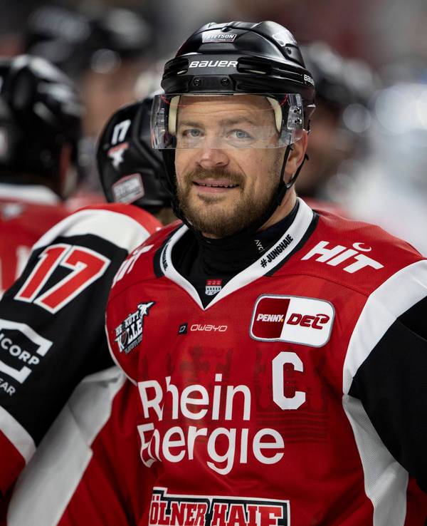 Moritz Müller für die Kölner Haie auf dem Eis.