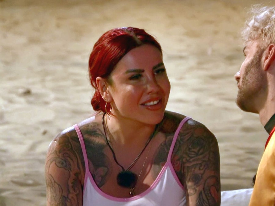 Kate vertraut Sam nicht - und auch der hat Zweifel. Zerbricht ihre Freundschaft? (Bild: RTLZWEI)