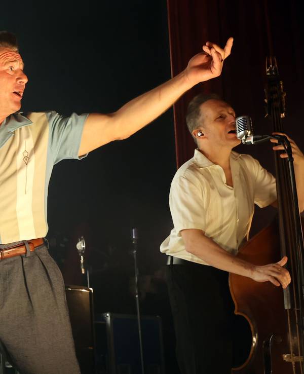 Konzert von Dick Brave im Gloria-Theater.