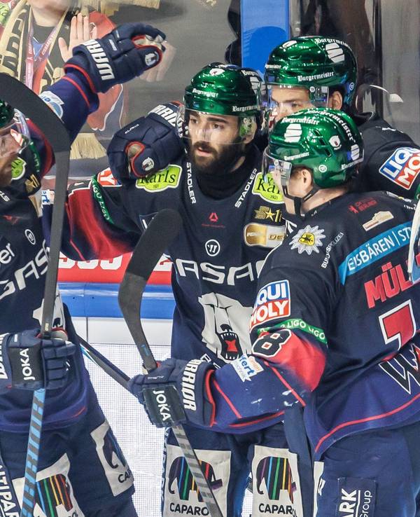 Eisbären Berlin - Adler Mannheim