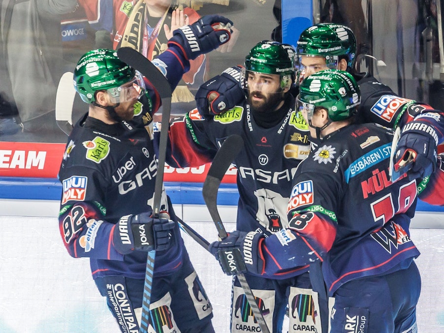 Eisbären Berlin - Adler Mannheim