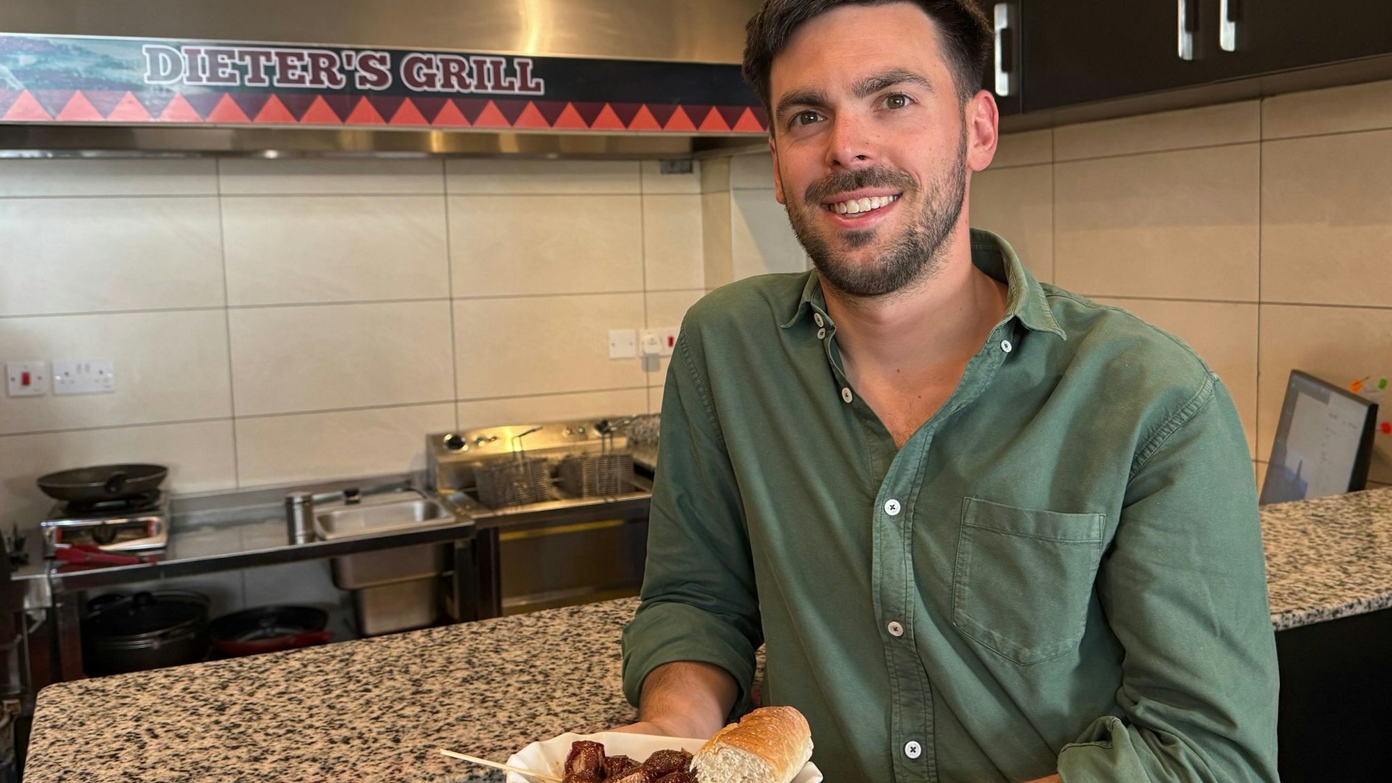 «Dieters Grill» - Nairobis erster Currywurst-Imbiss