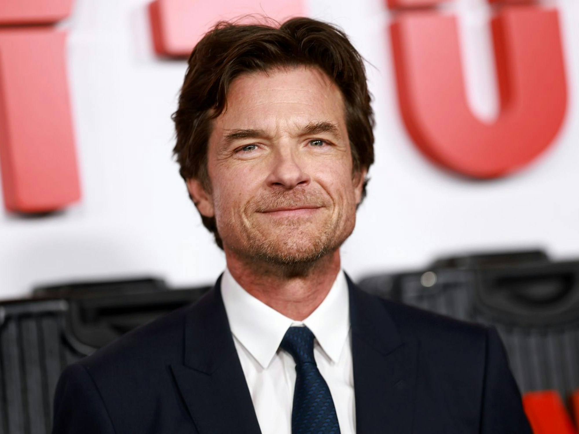 Jason Bateman feierte in „Unsere kleine Farm“ sein Schauspieldebüt und zählt heute zu den bekanntesten Stars der Branche. (Bild: Matt Winkelmeyer/Getty Images)