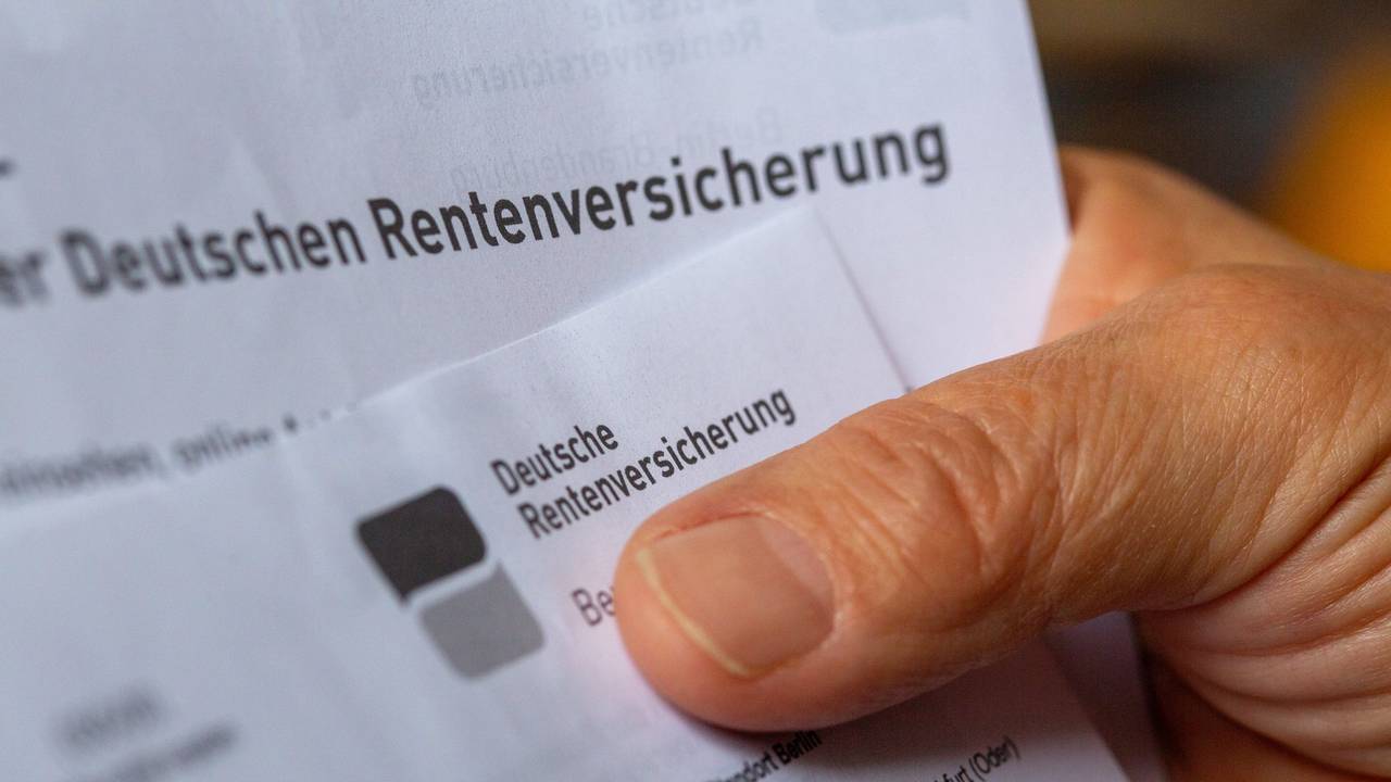 Umfrage: Mehrheit will mehr Einzahler für Rentenversicherung