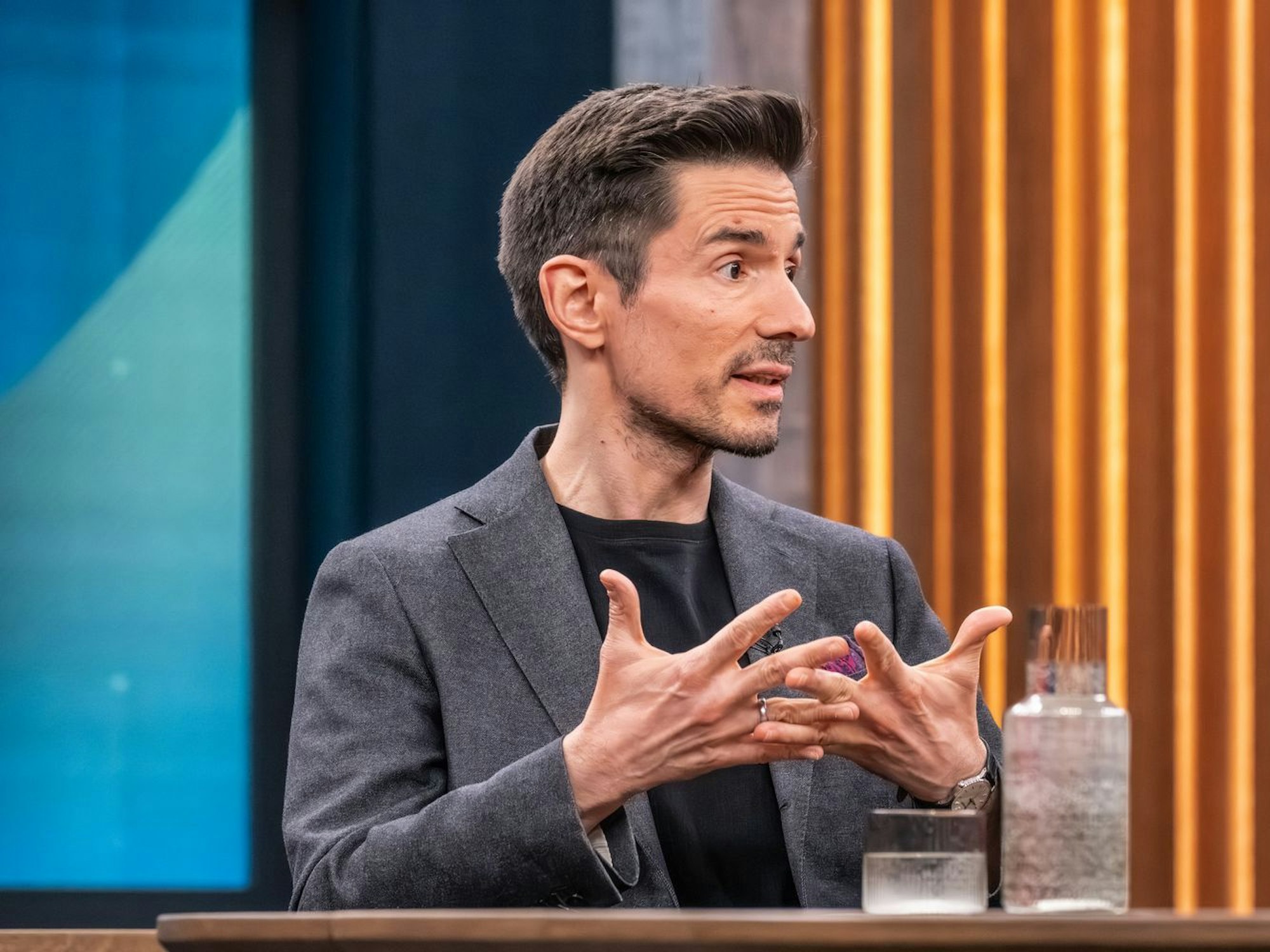 „Das Regime im Iran hat den USA ihre Machtgrenzen gezeigt“, erklärte Journalist Bojan Pancevski. (Bild: ARD / Claudius Pflug)