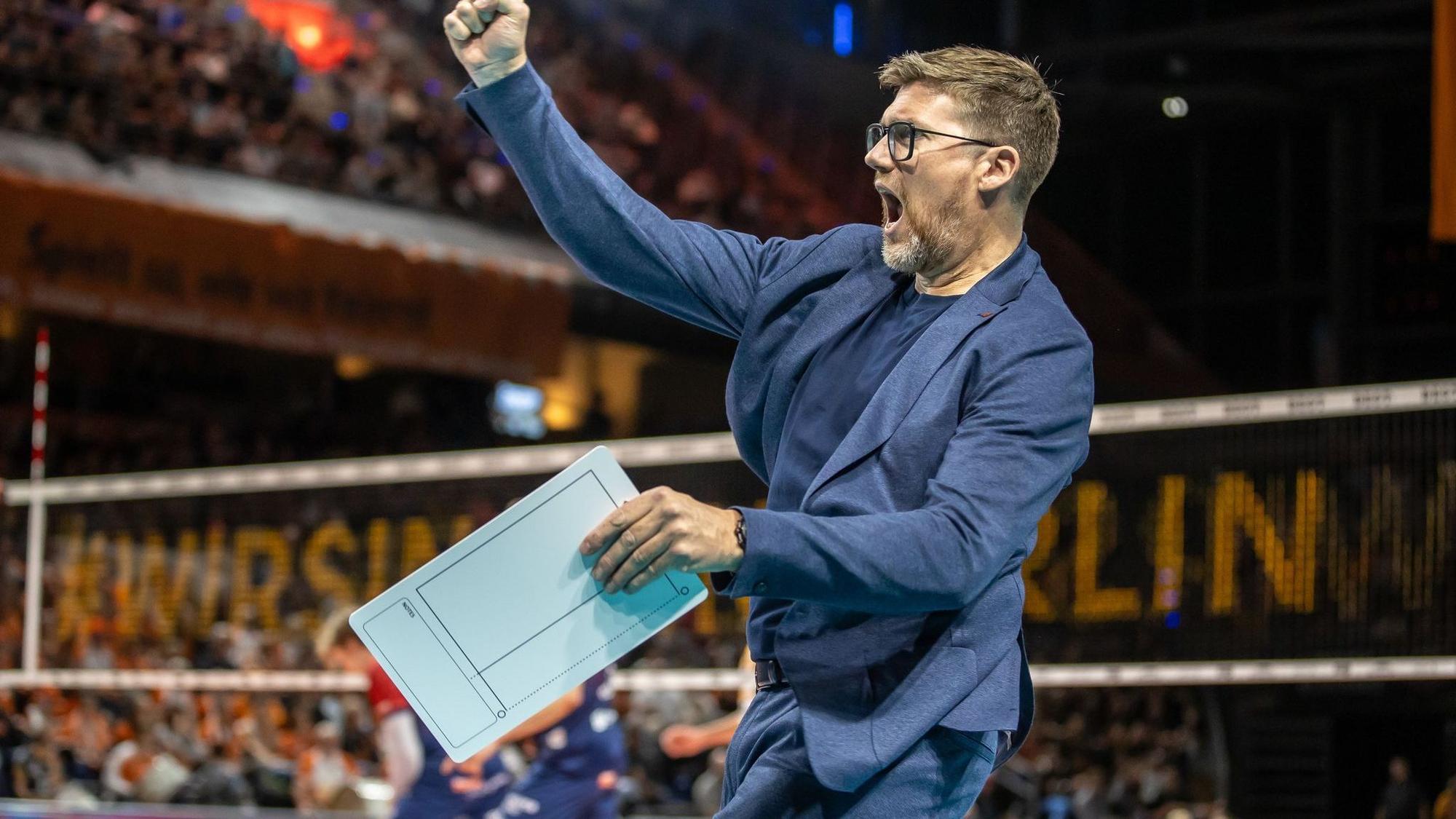 Trainer Stefan Hübner von der SVG Lüneburg