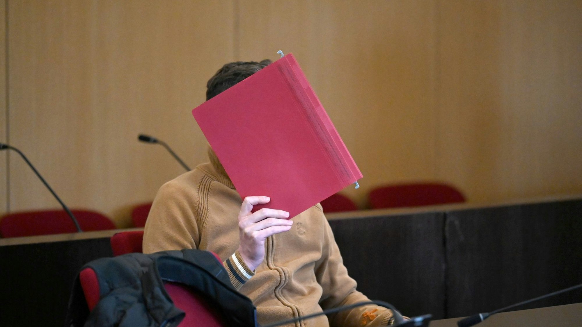 Mutter und Baby getötet – Prozess gegen Vater beginnt