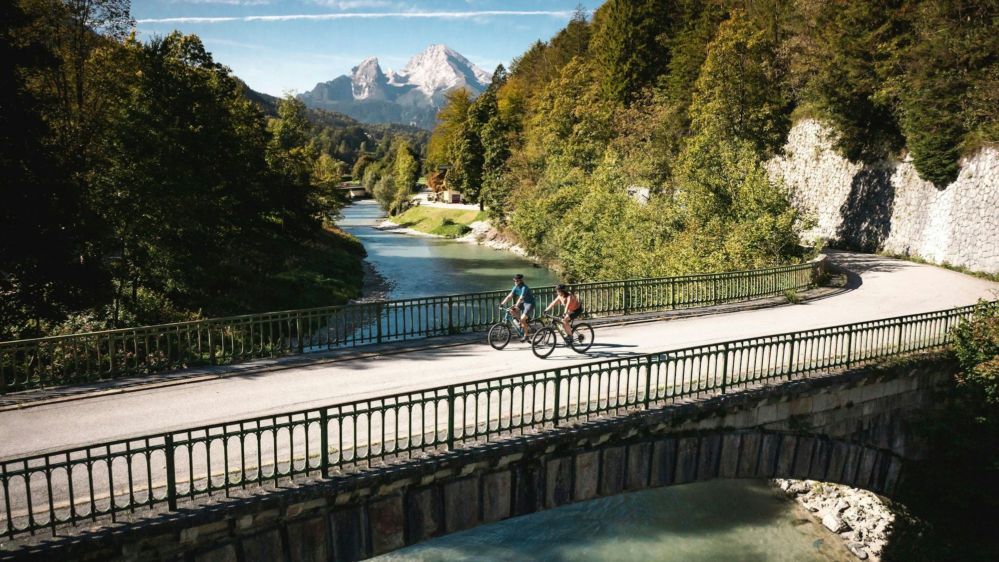 Radfahrer auf dem Fernradweg Salzschleife