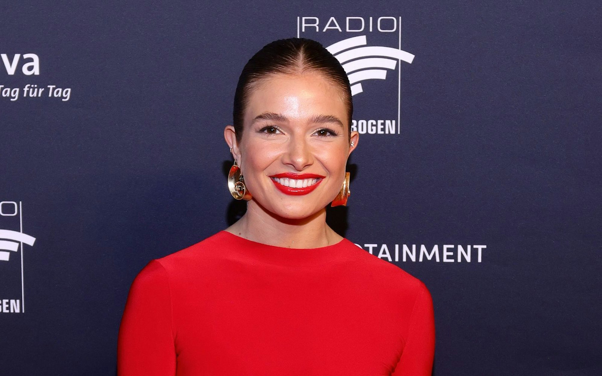 „Ich war das Bauernkind, dann noch von der Waldorfschule“, erinnerte sich Moderatorin Lola Weippert an ihre Schulzeit. (Bild: 2024 Getty Images/Joshua Sammer)