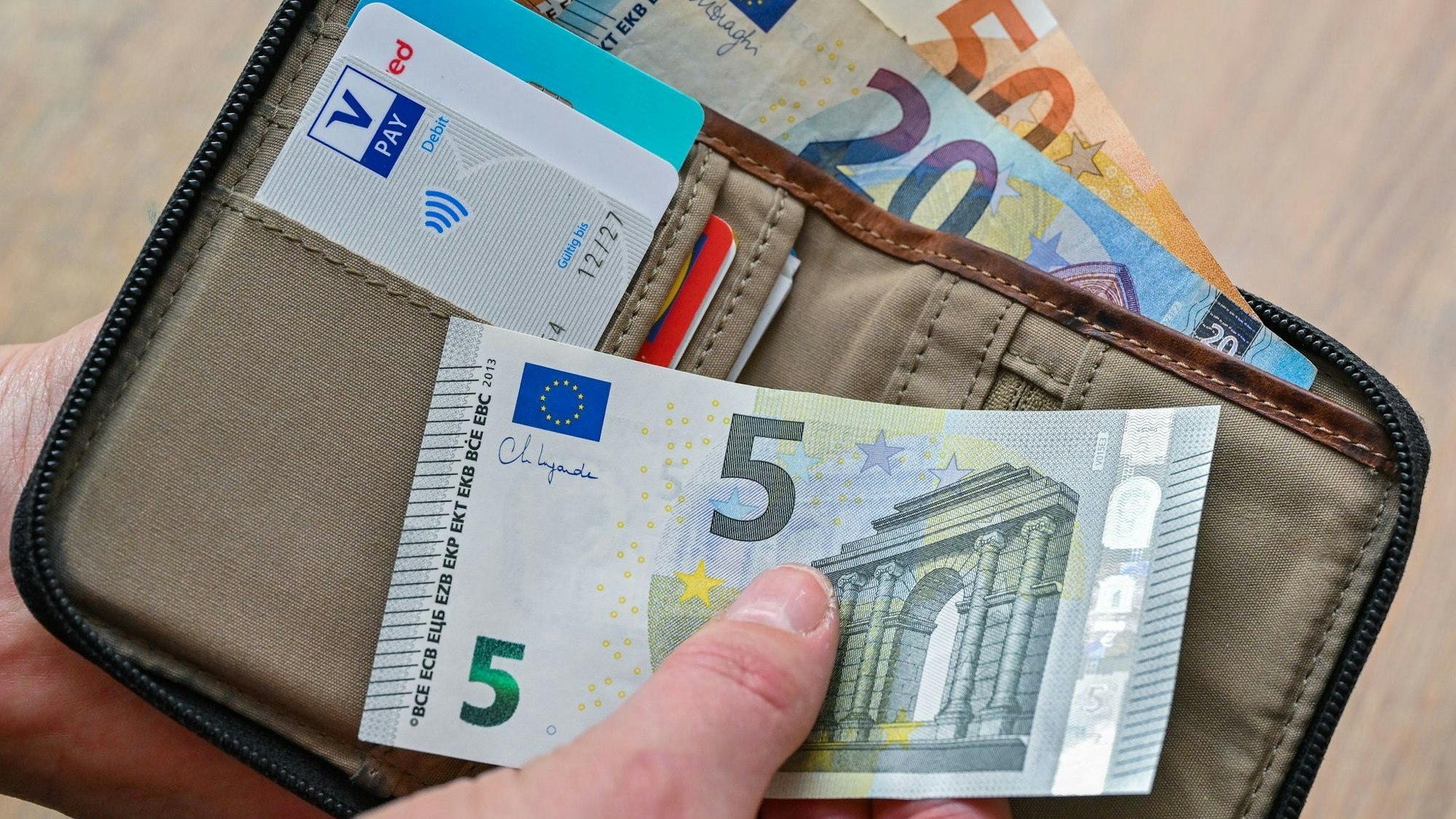 NRW will Billiglöhne bei Landesaufträgen ausschließen