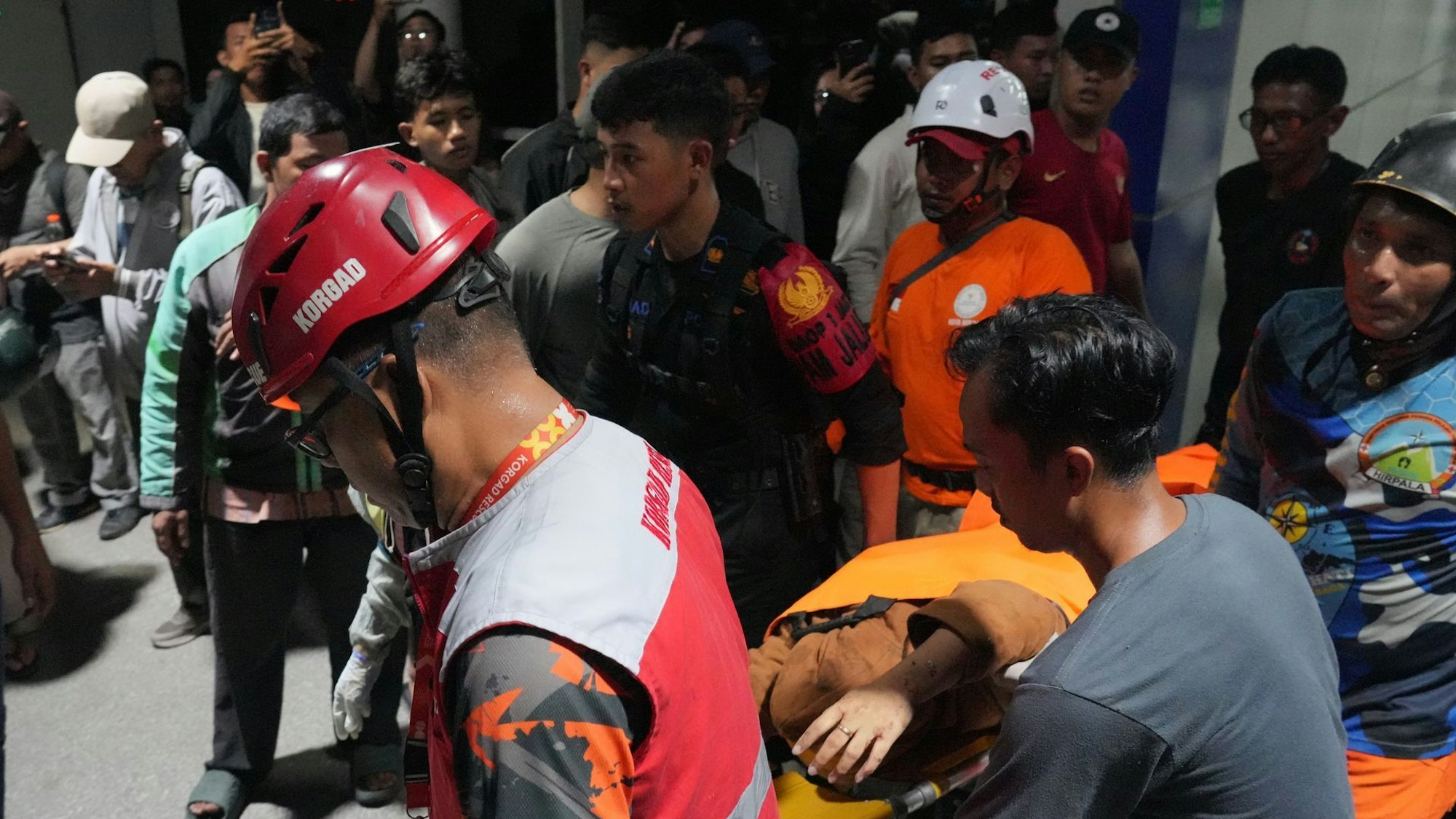 Zugunglück in Indonesien