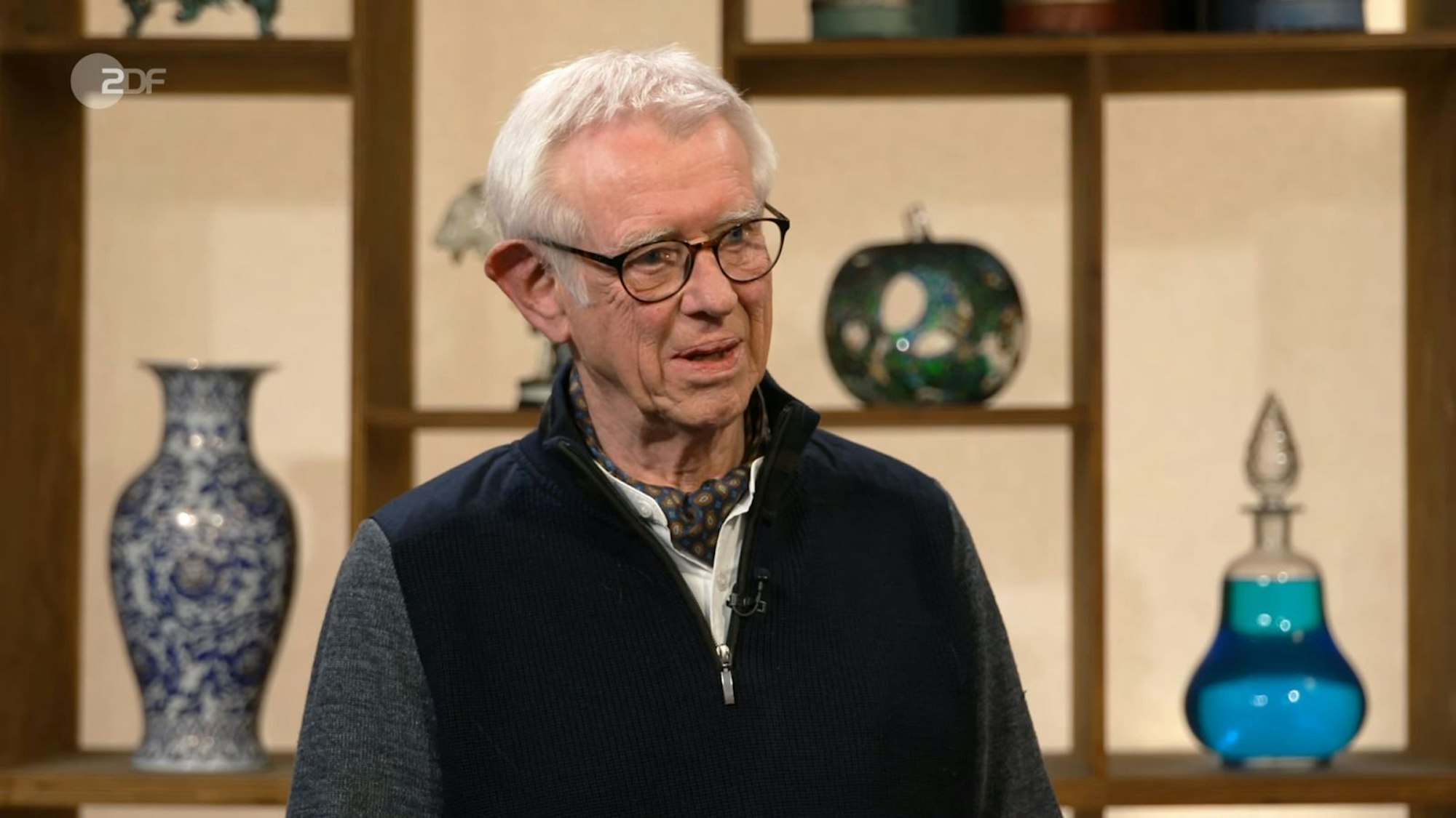 „Meine Frau hat mich wieder zu euch geschickt“, so Hans-Otto. (Bild: ZDF)