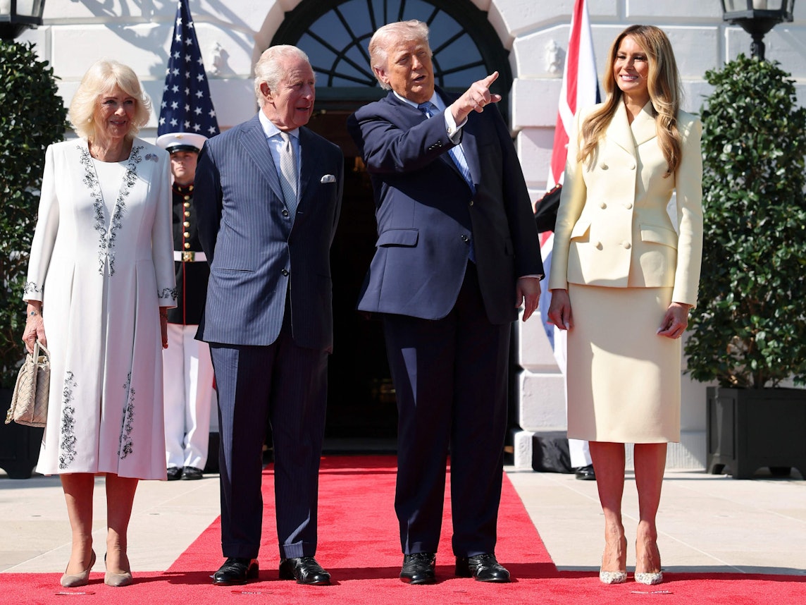 Camilla und Charles III. treffen im Weißen Haus in Washington, D.C. auf Donald Trump und First Lady Melania Trump.