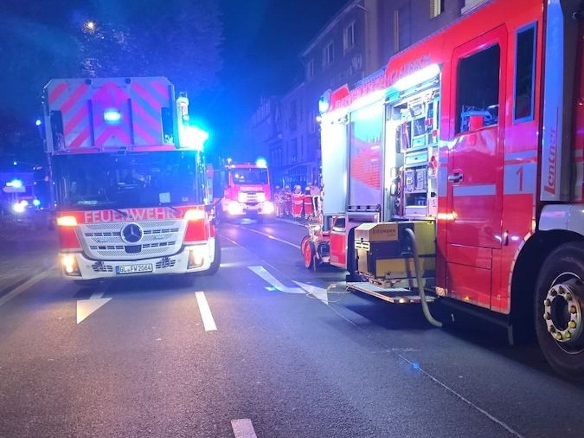 Rauchentwicklung in Treppenhaus sorgt für Einsatz