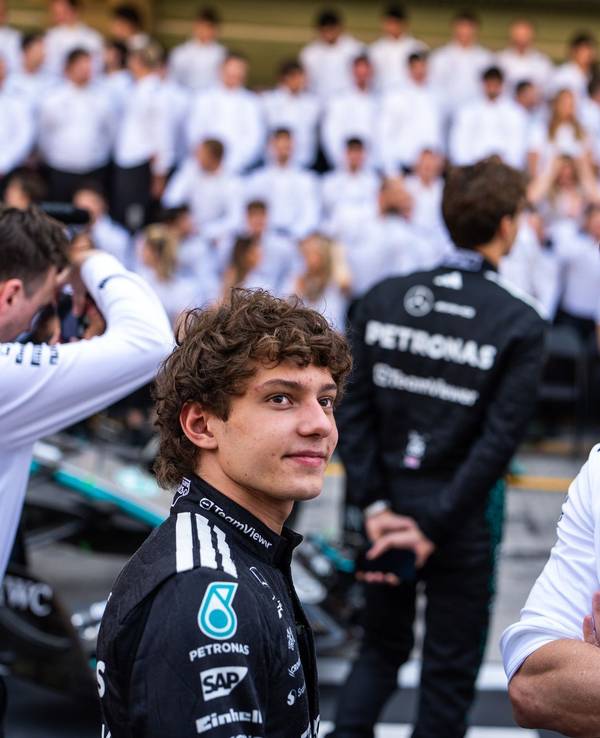 Kimi Antonelli und Toto Wolff