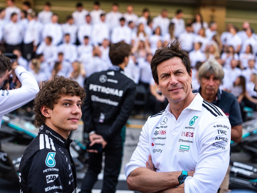Kimi Antonelli und Toto Wolff