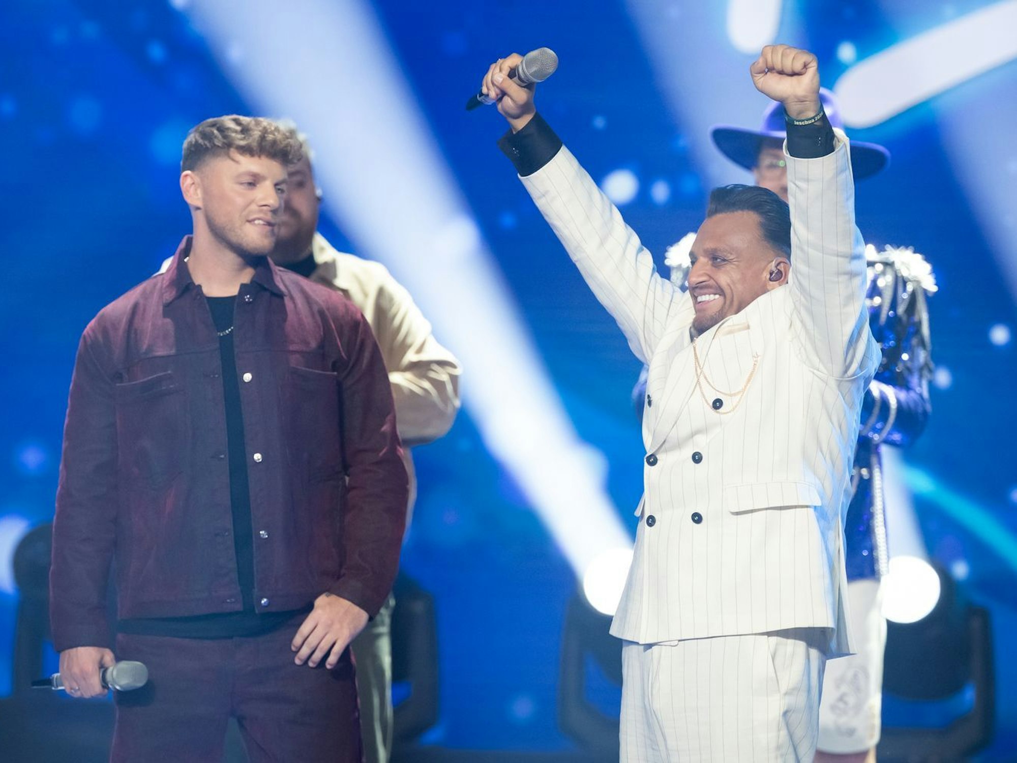 DSDS-Kandidaten Maric Verch (links) und Menowin Fröhlich: Pusht RTL den Comebacker unfair zum Sieg? (Bild: 2026 Getty Images/Andreas Rentz)