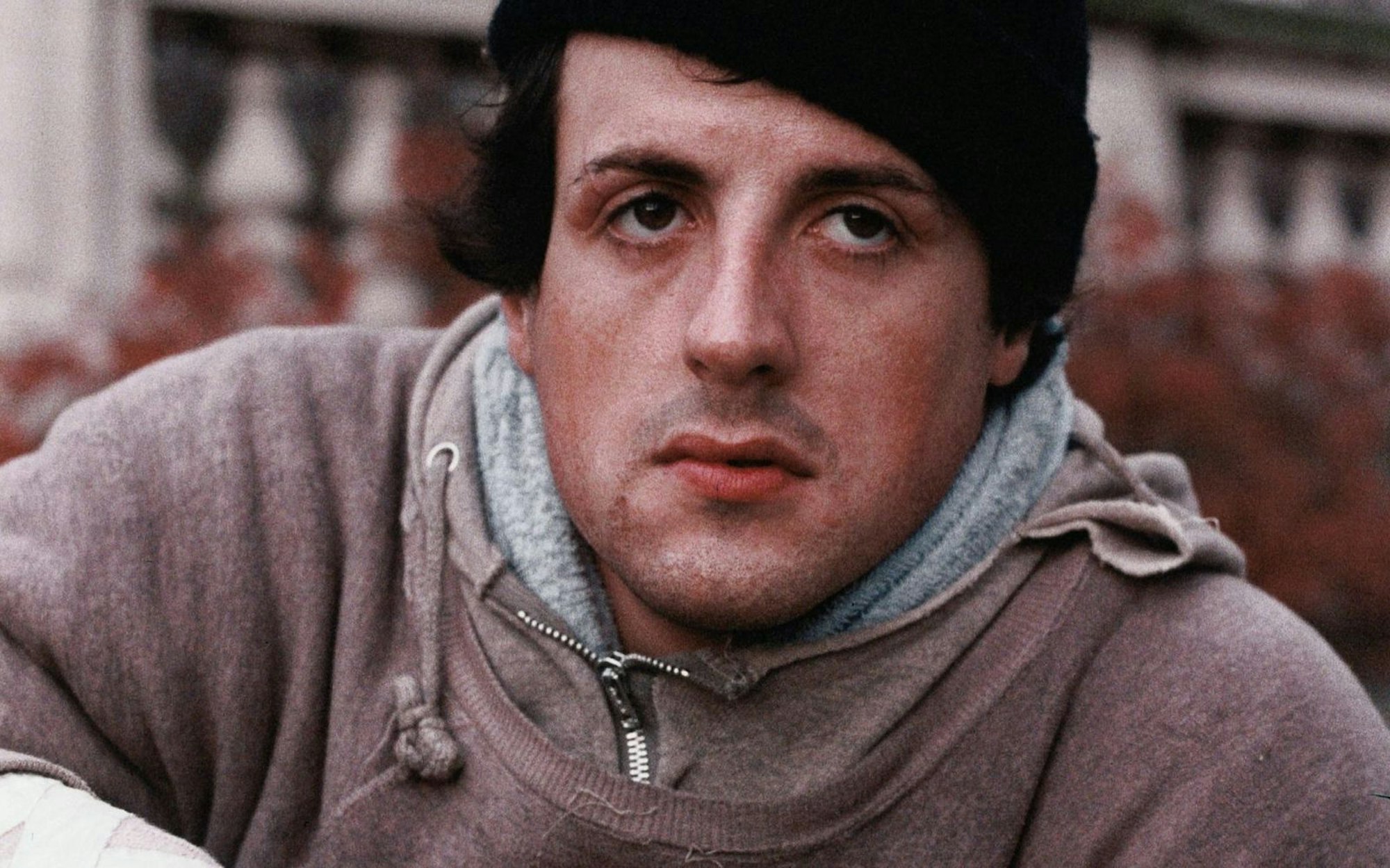 Rocky Balboa (Sylvester Stallone) will es aus den Slums von Philadelphia ganz nach oben schaffen. (Bild: © Metro-Goldwyn-Mayer Studios Inc. All Rights Reserved.)